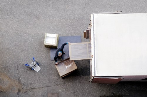 Removal vehicle suited to tight London streets