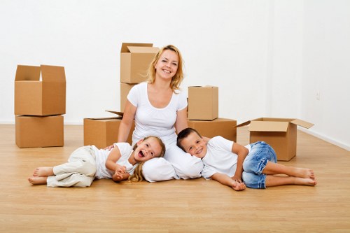 Flexible man and van service for residential and commercial customers in London